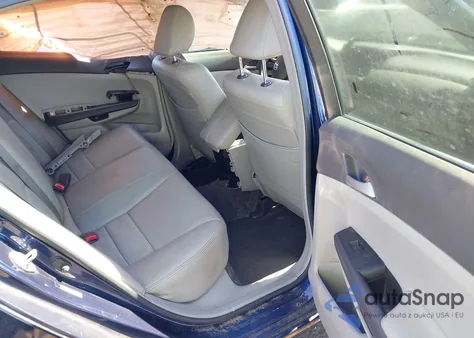 2009 Honda Accord 2.4 Lx z USA, uszkodzony, nr VIN JHMCP26319C011914